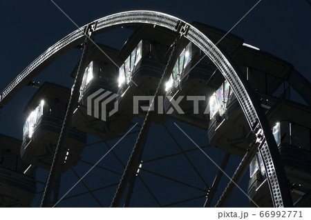 panoramic ferris big wheel detail panoramic ferris big wheel detail 66992771