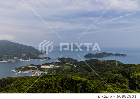 山口県熊毛郡上関町長島「上盛山展望台」からの眺め 山口県熊毛郡上関町長島「上盛山展望台」からの眺め 66992901