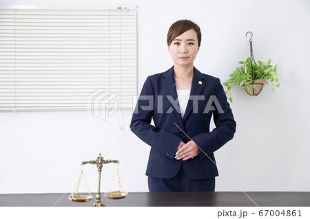 女性弁護士 女性弁護士 67004861
