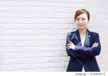 女性弁護士 67004972