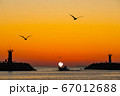 灯台 海 日の出 67012688