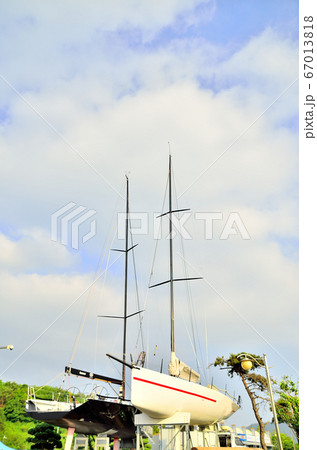 ヨット 雲 景色 67013818