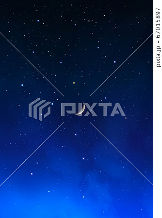 澄んだ星空と三日月、創造アート 67015897