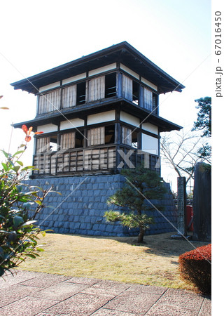 田中城下屋敷に移築された田中城本丸櫓(静岡県藤枝市) 67016450