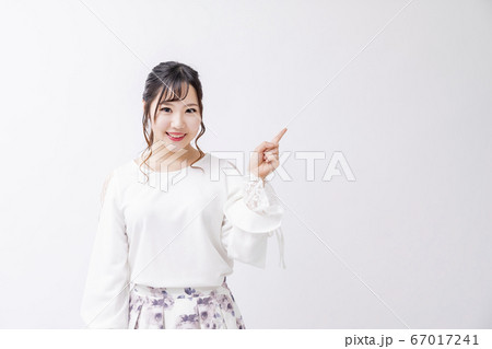 女性 案内イメージ 女性 案内イメージ 67017241