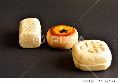 一口和菓子 67017433