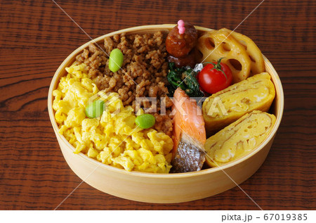 わっぱのそぼろ弁当 67019385