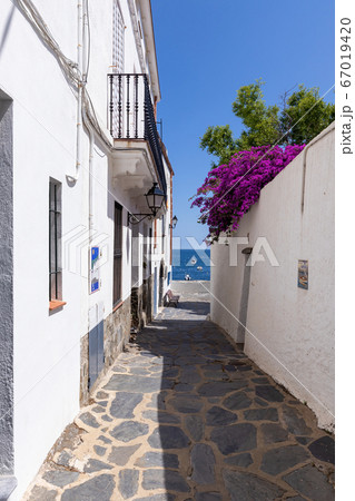 Detail of beautiful small town Cadaques in Costa 67019420