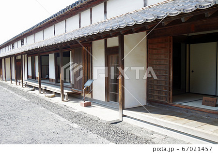 旧厚狭毛利家萩屋敷長屋の景色 旧厚狭毛利家萩屋敷長屋の景色 67021457