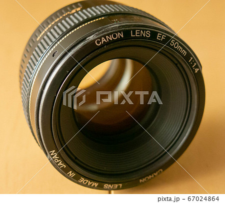 デジカメの交換レンズ 67024864
