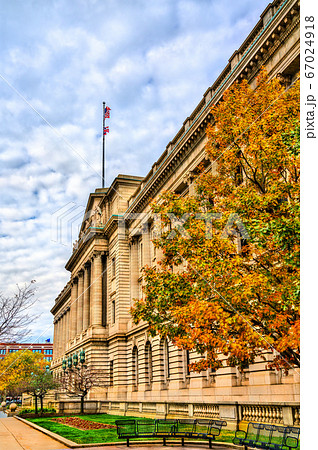 Cuyahoga County Courthouse in Cleveland, Ohio 67024918