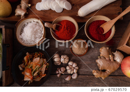 Fresh ingredients and vegetables Placed in the Fresh ingredients and vegetables Placed in the 67029570