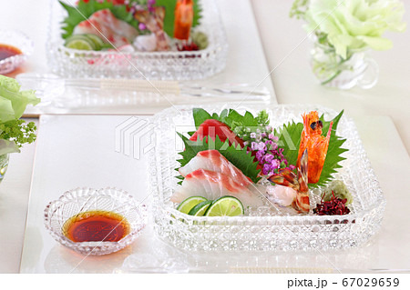 お造り　三種盛り 67029659