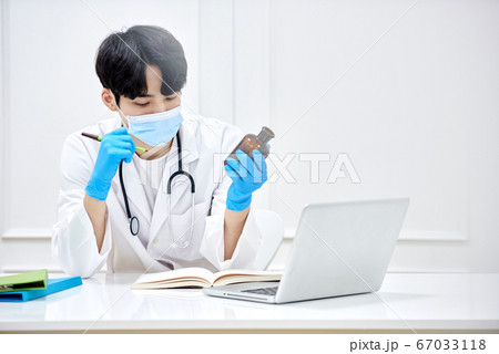 コロナ ビジネス 男 67033118