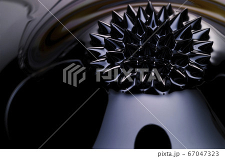 磁性流体の表現 67047323