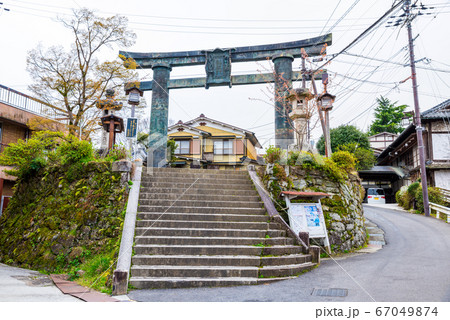 金峯山寺・銅の鳥居（奈良県吉野郡吉野町吉野山）2020年4月 67049874
