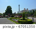 横浜みなとみらい　山下公園とマリンタワー 67051350