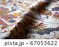 落ち着いたレトロな雰囲気の和布 67053622
