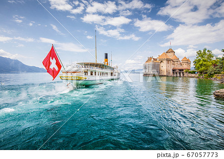 Paddle steamer with famous Chateau de Chillon at Lake Geneva, Switzerland 67057773
