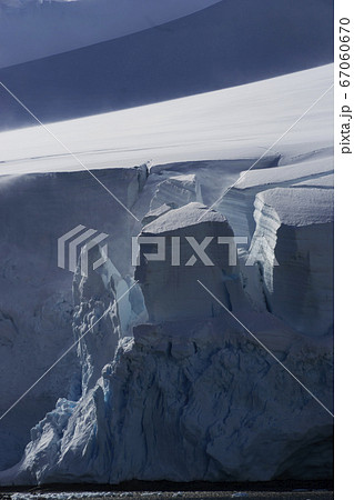 南極の風景 67060670