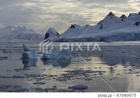南極の風景 67060675