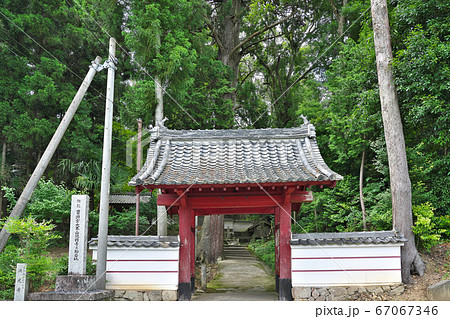 【洞光寺】 兵庫県丹波篠山市東本荘 【洞光寺】 兵庫県丹波篠山市東本荘 67067346