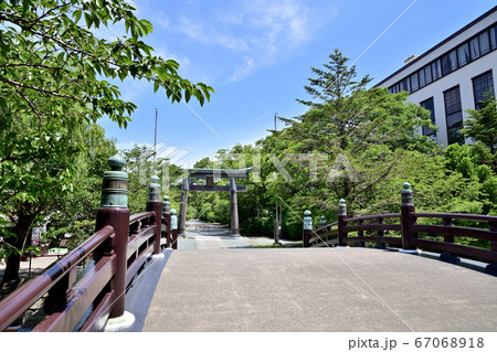 柳川市　三柱神社の鳥居 67068918