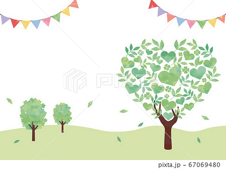 新緑の木　背景　風景　水彩　ハート形 67069480