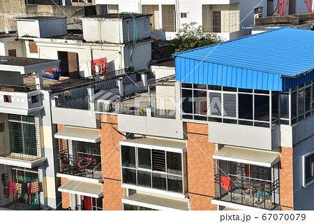 バングラデシュのコックスバザール　ホテル・モーテル・ゾーンの街並み　密集するホテルやゲストハウス 67070079