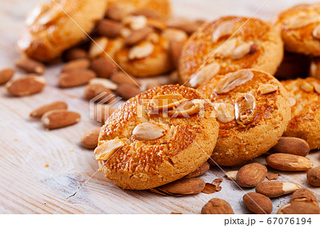 Sweet cookies with almond Sweet cookies with almond 67076194
