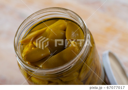 Marinated chopped green beans in jar Marinated chopped green beans in jar 67077017