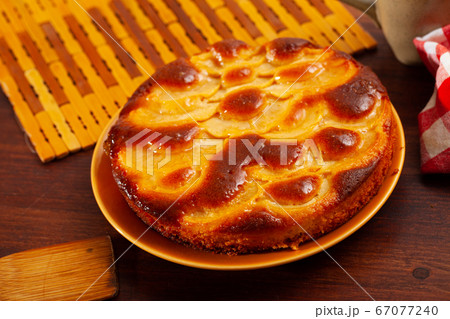 Homemade apple pie 67077240