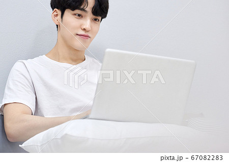 男 男性 男の子 67082283