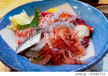 駿河湾地魚海鮮丼 横位置 駿河湾地魚海鮮丼 横位置 67082752