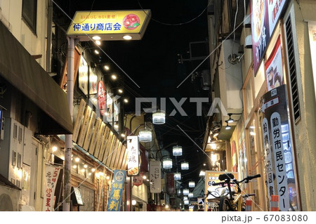 船橋仲通り商店街　昭和感漂うレトロな飲み屋街 67083080