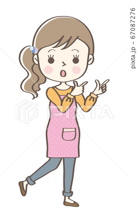 人物　女性　主婦　エプロン姿　全身ポーズ6 67087276