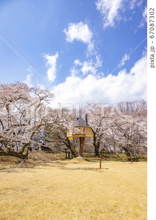 【山梨県北杜市】桜満開の清春芸術村と茶室「徹」 【山梨県北杜市】桜満開の清春芸術村と茶室「徹」 67087302