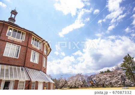 【山梨県北杜市】桜満開の清春芸術村とラ・リューシュ・南アルプス 67087332