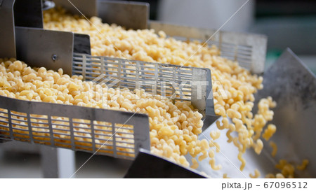 pasta manufactury production line - finished product 67096512