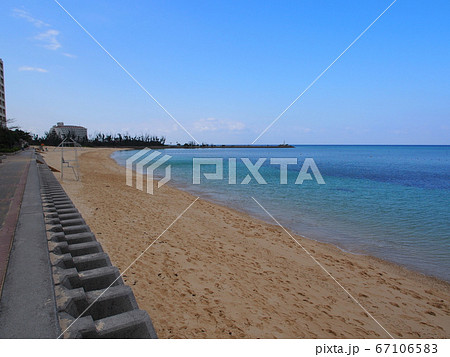 沖縄県恩納村、浅野リザンシーパークビーチ（谷茶ビーチ） 67106583