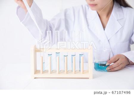 研究・科学者イメージ 67107496