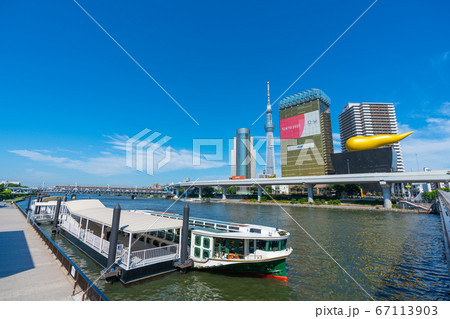 日本の東京都市景観 特急や水上バス乗り場の「道灌」などを望む（左奥は新名所・すみだリバーウォーク） 67113903