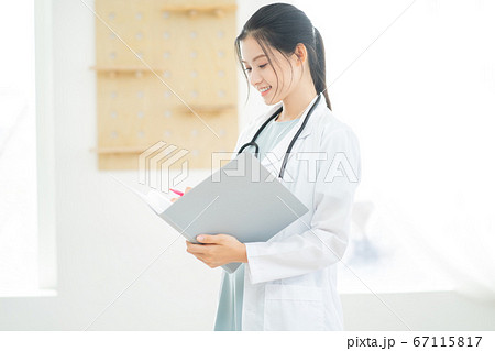 woman doctor woman doctor 67115817