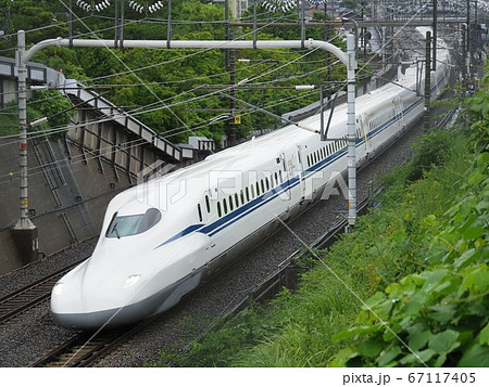 新幹線N700S J2編成 大津市石山付近にて 新幹線N700S J2編成 大津市石山付近にて 67117405