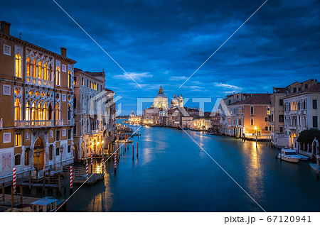 Canal Grande in mystic twilight, Venice, Italy Canal Grande in mystic twilight, Venice, Italy 67120941