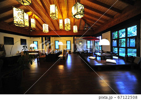 レストラン 飲食店 ダイニング 67122508