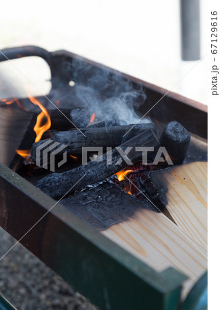 火おこし 67129616
