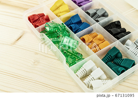 assorted caps green, red and rj 45 connector for assorted caps green, red and rj 45 connector for 67131095