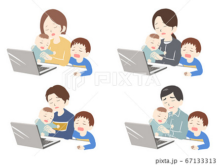 2人の子供に泣かれて疲れながらテレワーク(線無し) 67133313