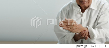 arthritis old person and Elderly woman female arthritis old person and Elderly woman female 67135201